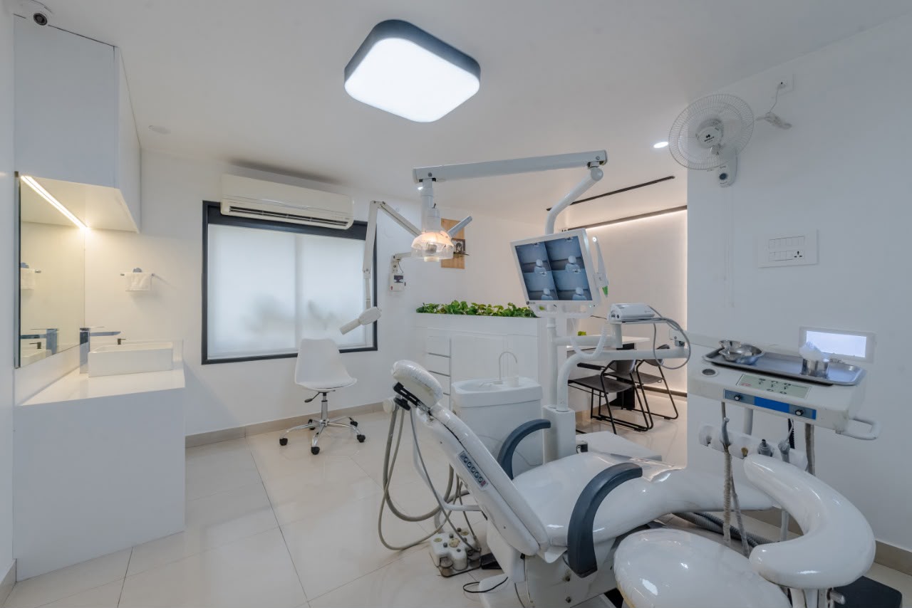 Treatment room at Studio Dental